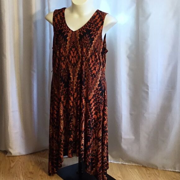 Hi lo hem sleeveless dress in size 2 x - Picture 2 of 8